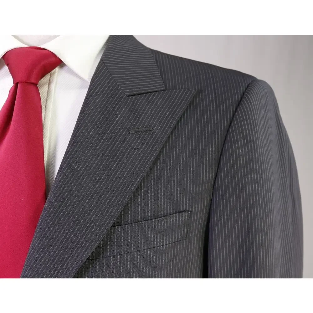 Gucci Tom Ford Era Gray Thin Striped Peak Lapel Wool Mohair 2-Btn Suit 36R